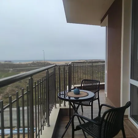 Seahome Beachfront Sea View Terrace Quiet Parking * Primorsko